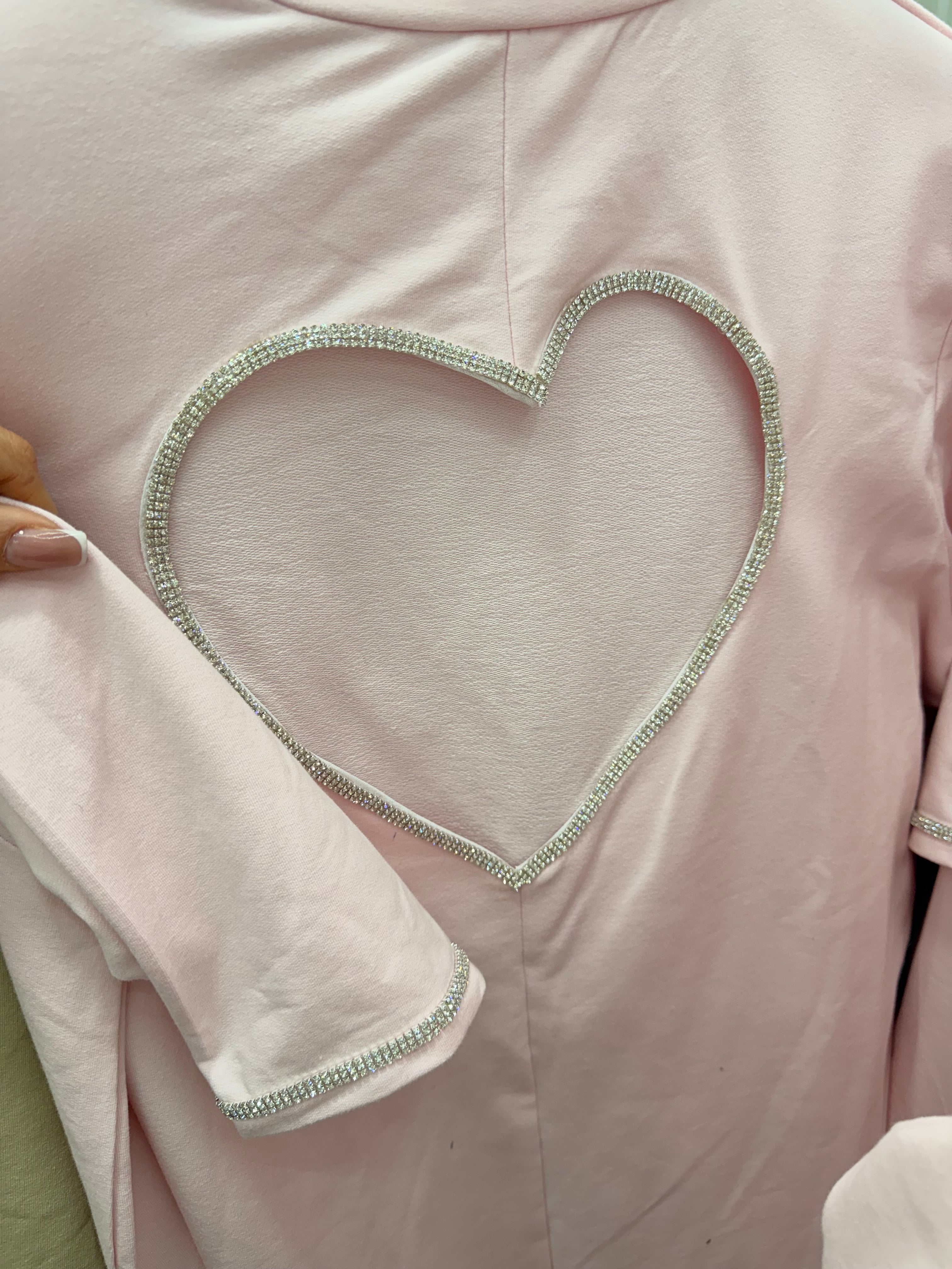 Maglia Crystal con cuore sul retro e manica con strass