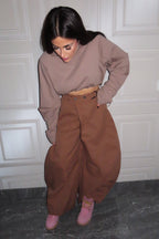 Pantalone ballon JustWest con abbottonatura trasversale crockie