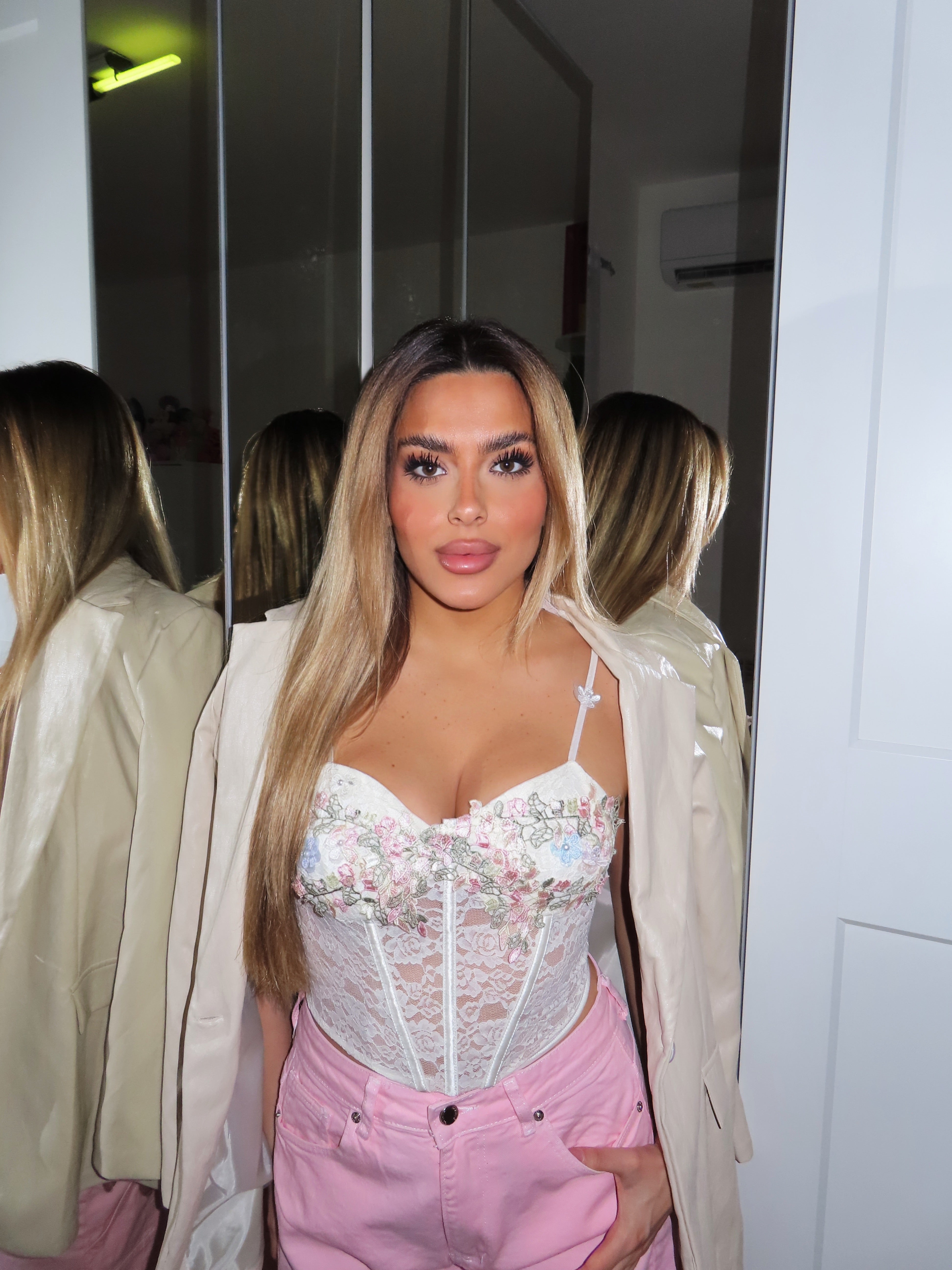 Corpetto floreale in pizzo