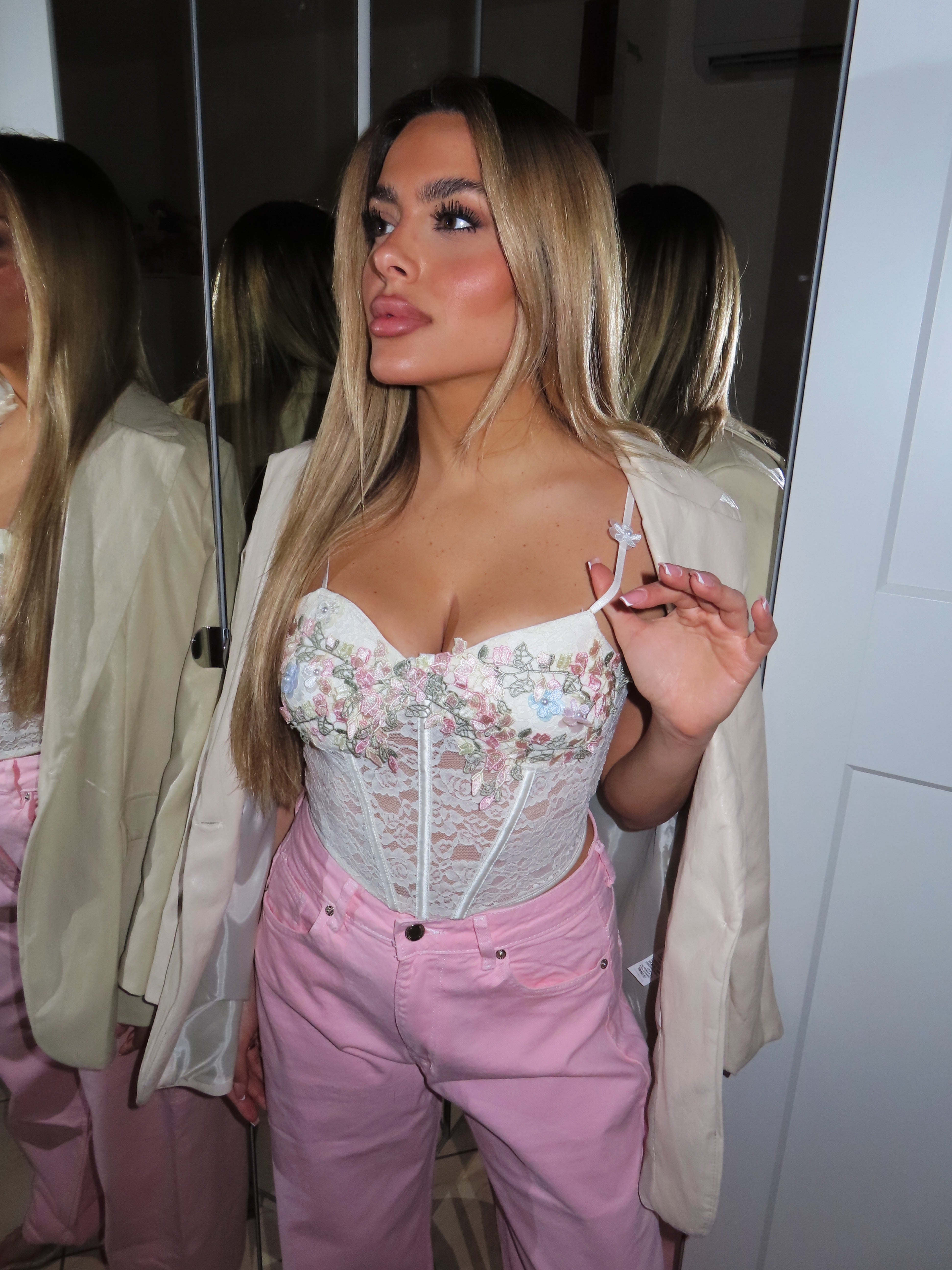 Corpetto floreale in pizzo