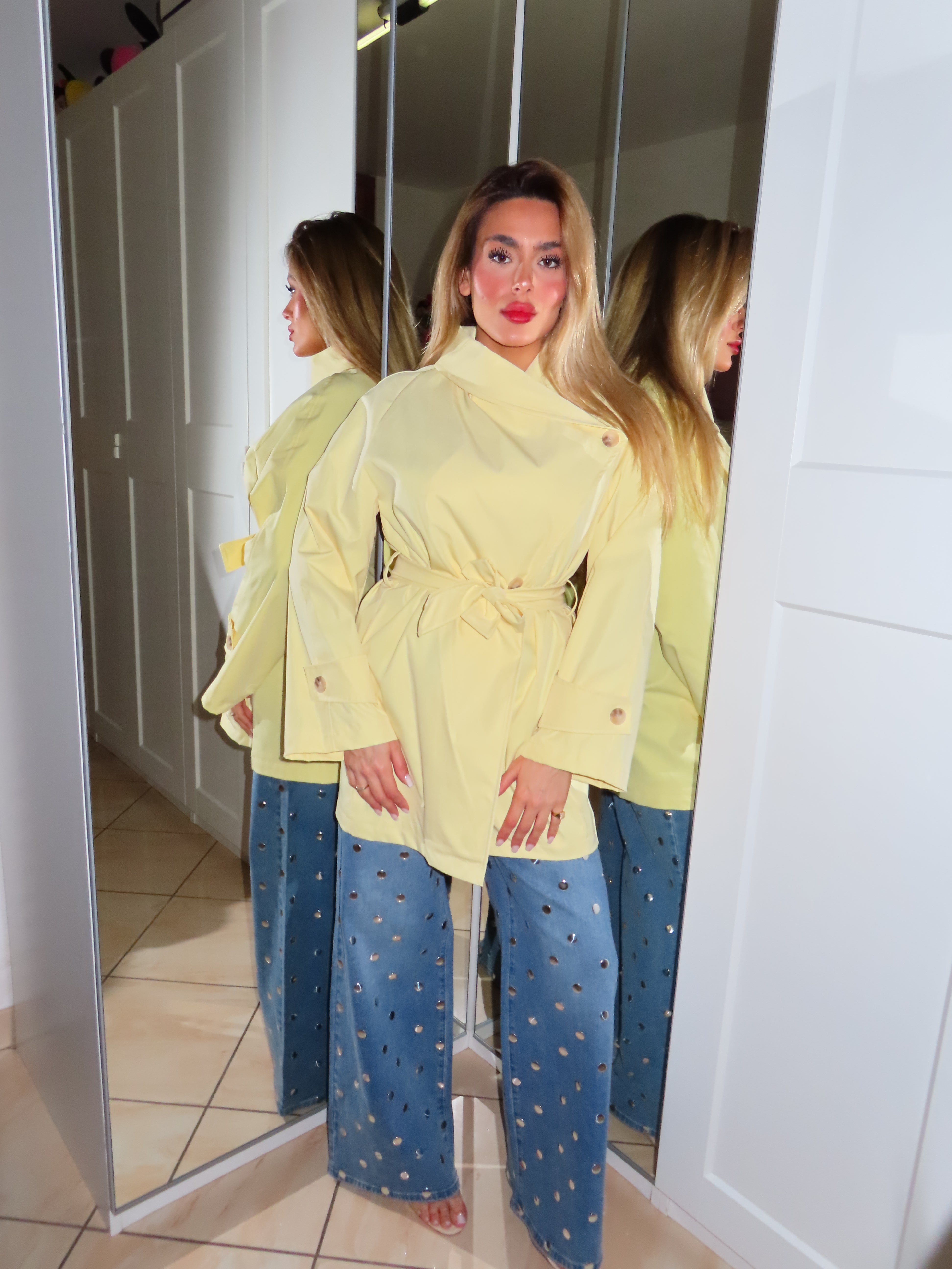 Trench midi con chiusura trasversale