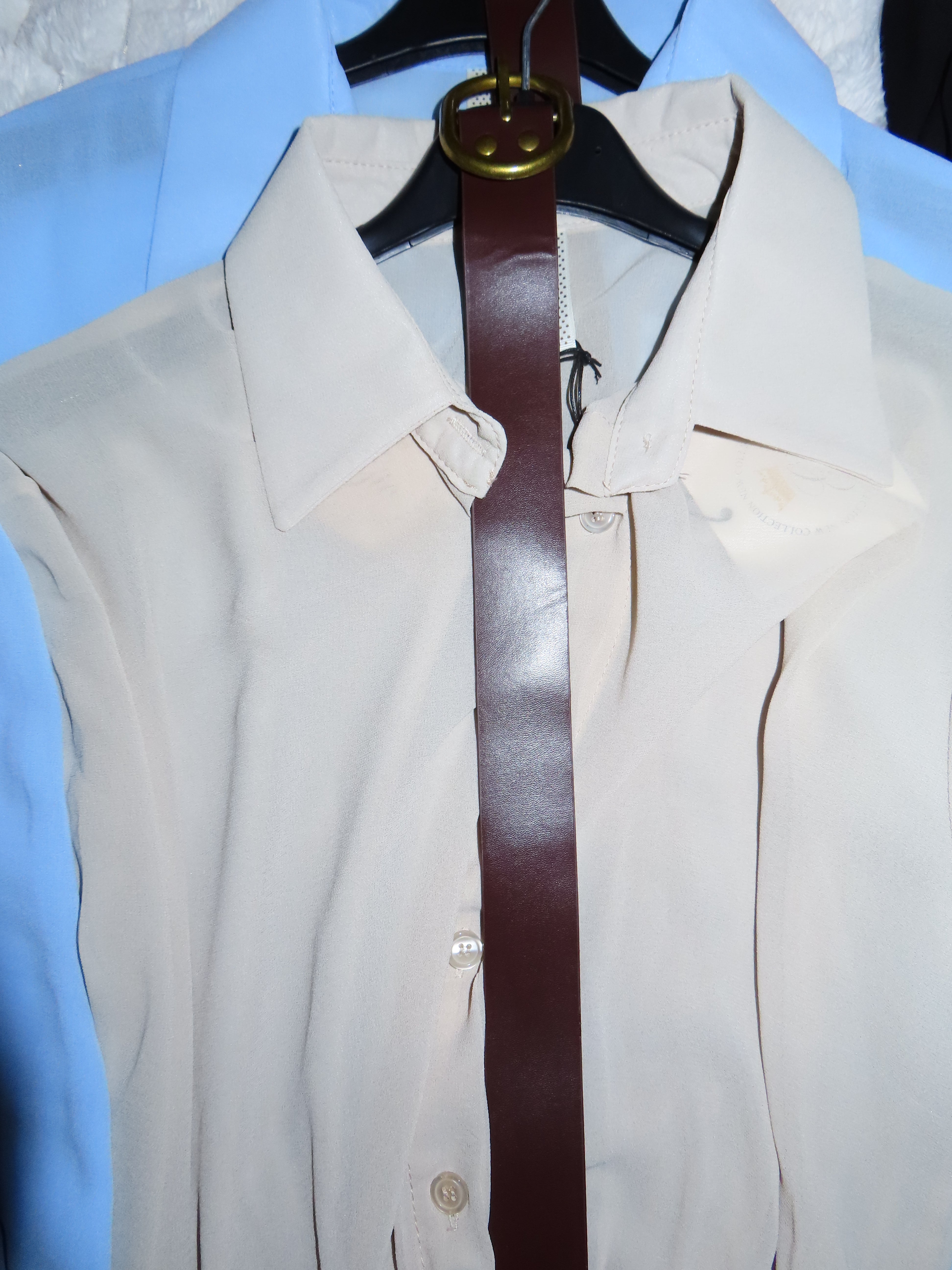 Dress velato con pantaloncini e cintura bottons