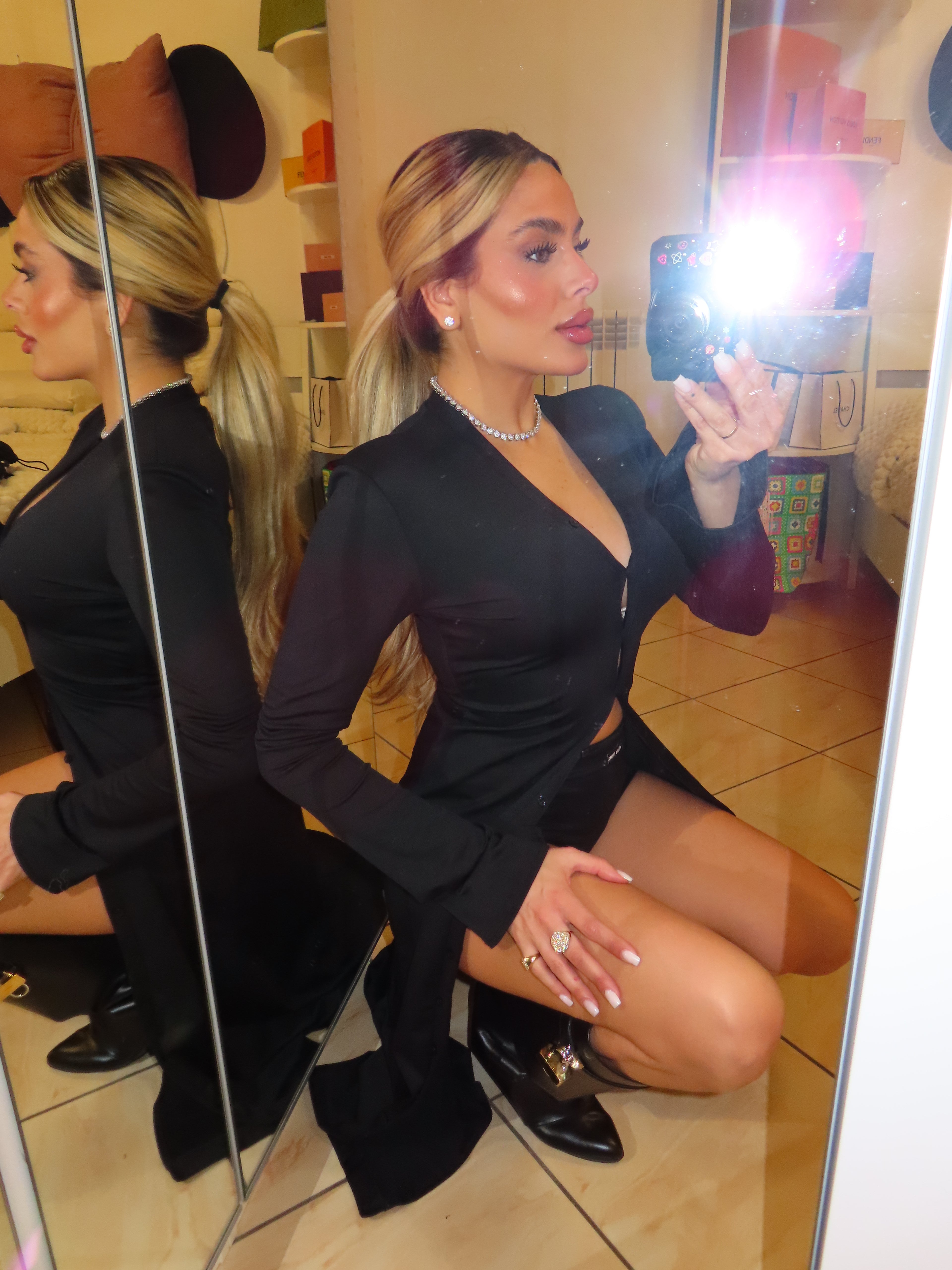 Dress Gala con bottoncino, spallina e manica a imbuto