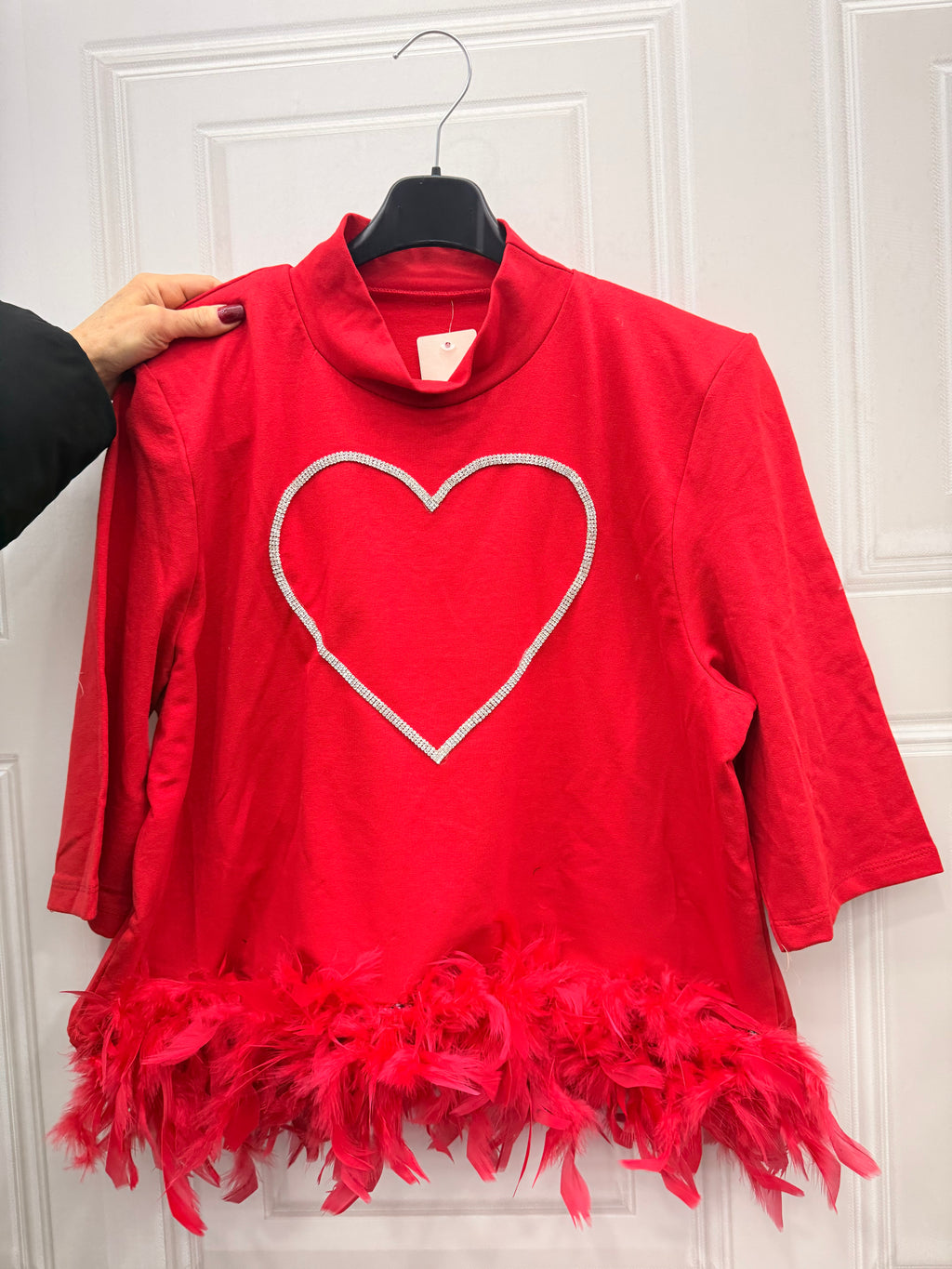 Maglia Crystal crop cuore chiuso con piume
