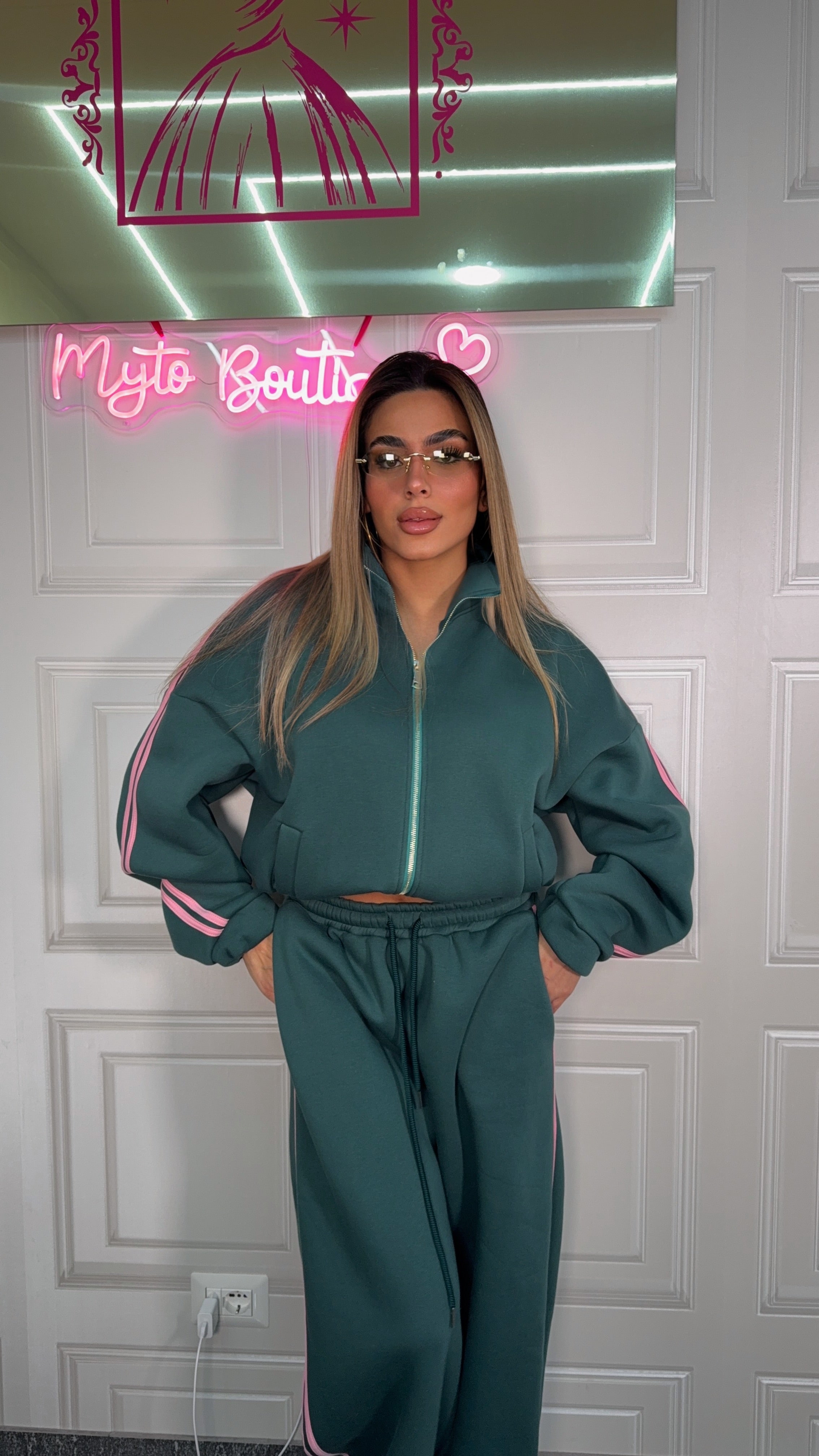 Tuta con strisce laterali new