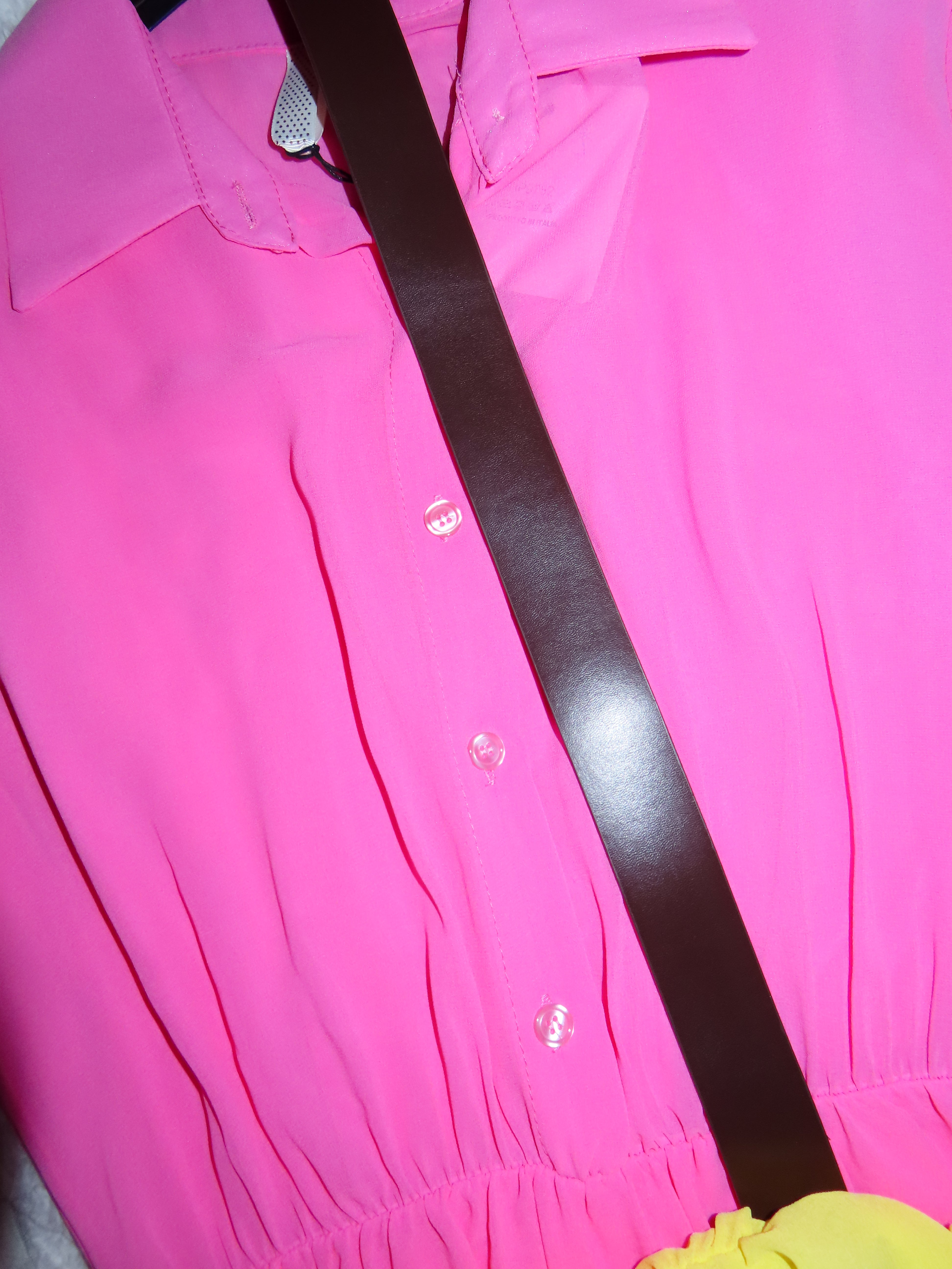 Dress velato con pantaloncini e cintura bottons