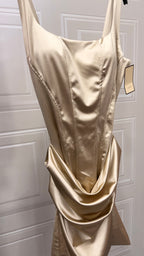 Dress Il diavolo veste Myto