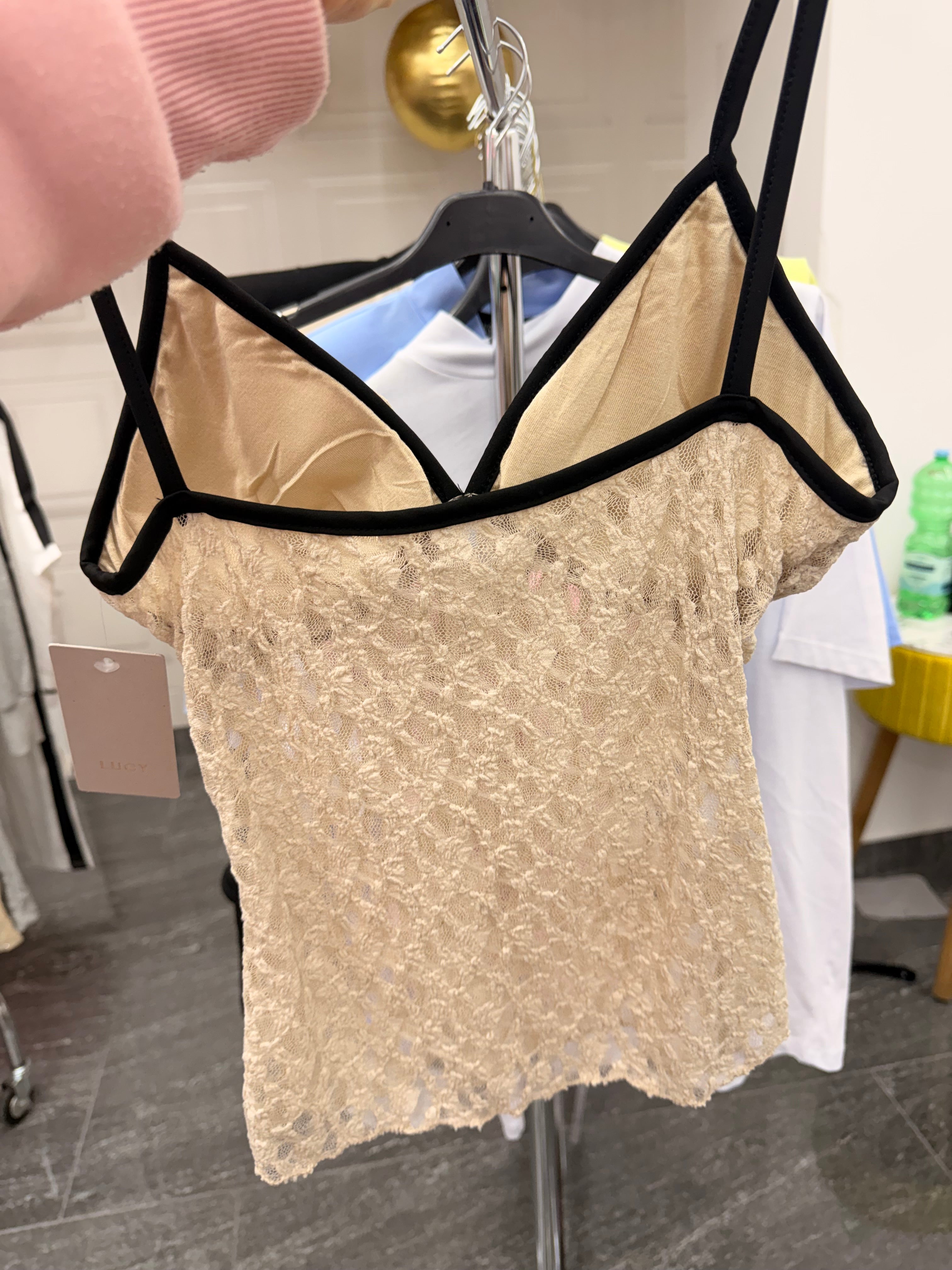 Top in pizzo Kendall