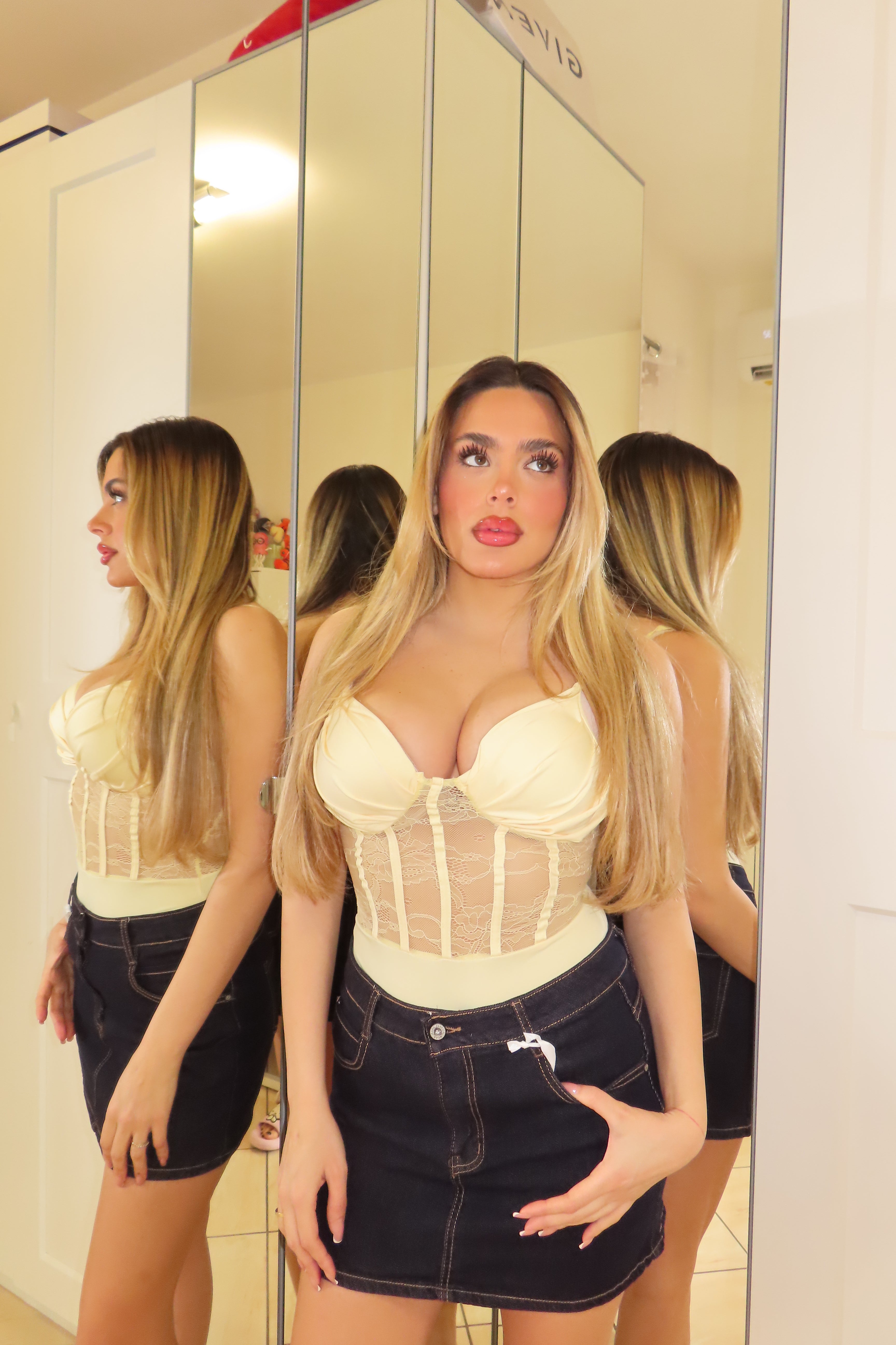 Body in pizzo con bretella regolabile Biggy