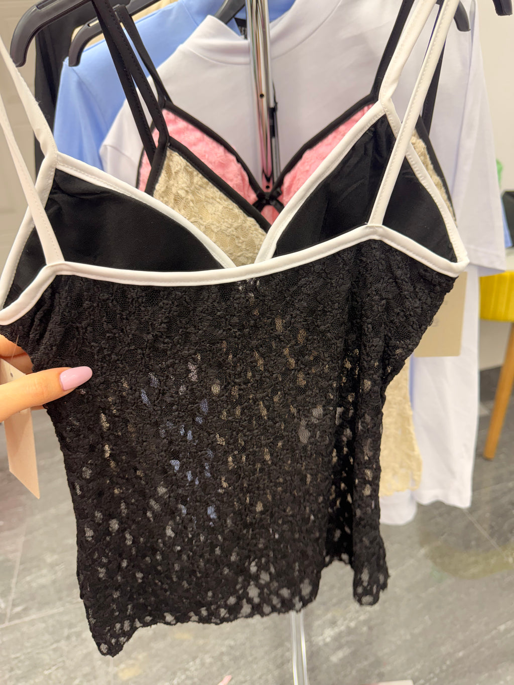 Top in pizzo Kendall