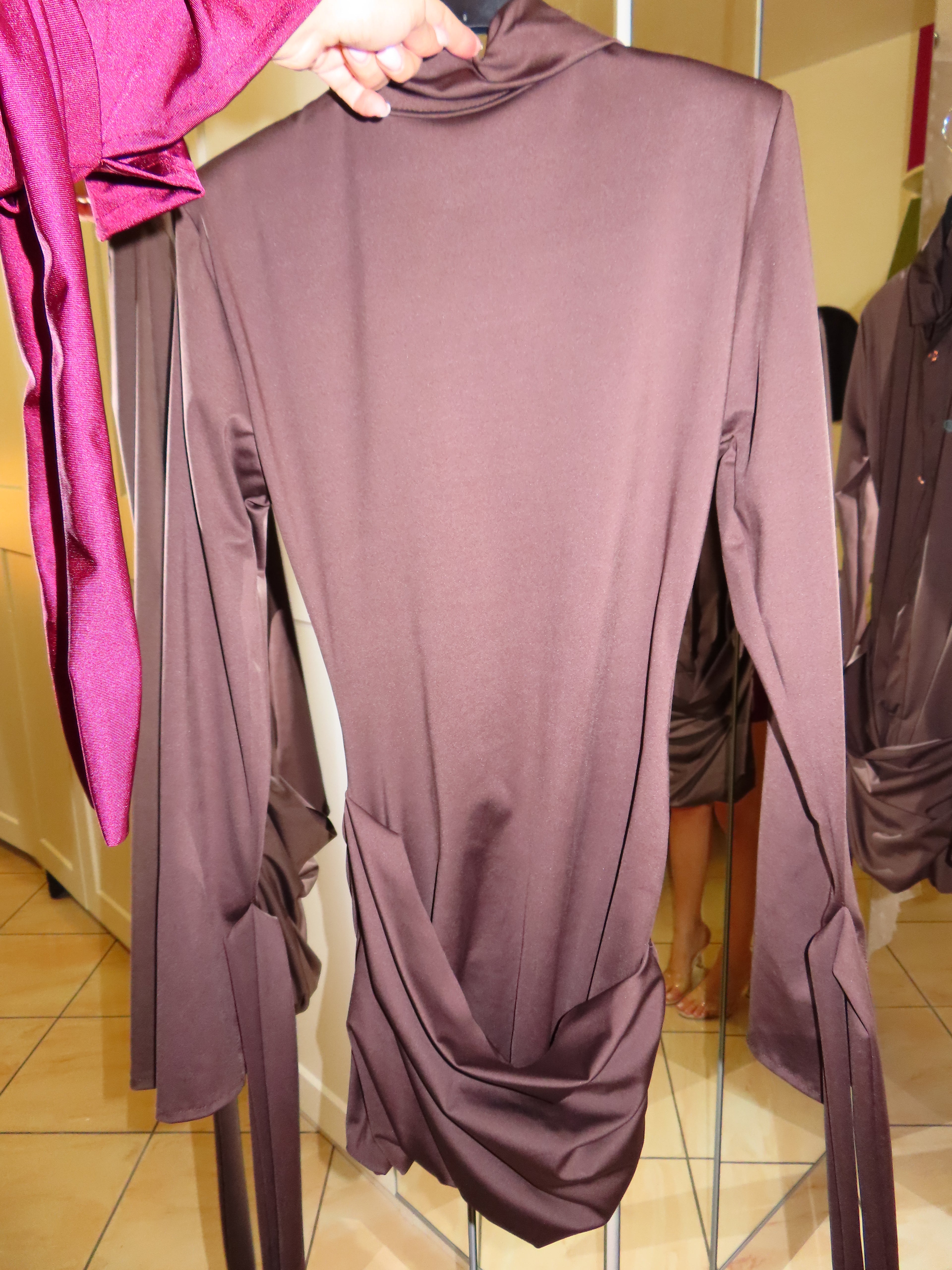 Dress in Lycra con bottoni