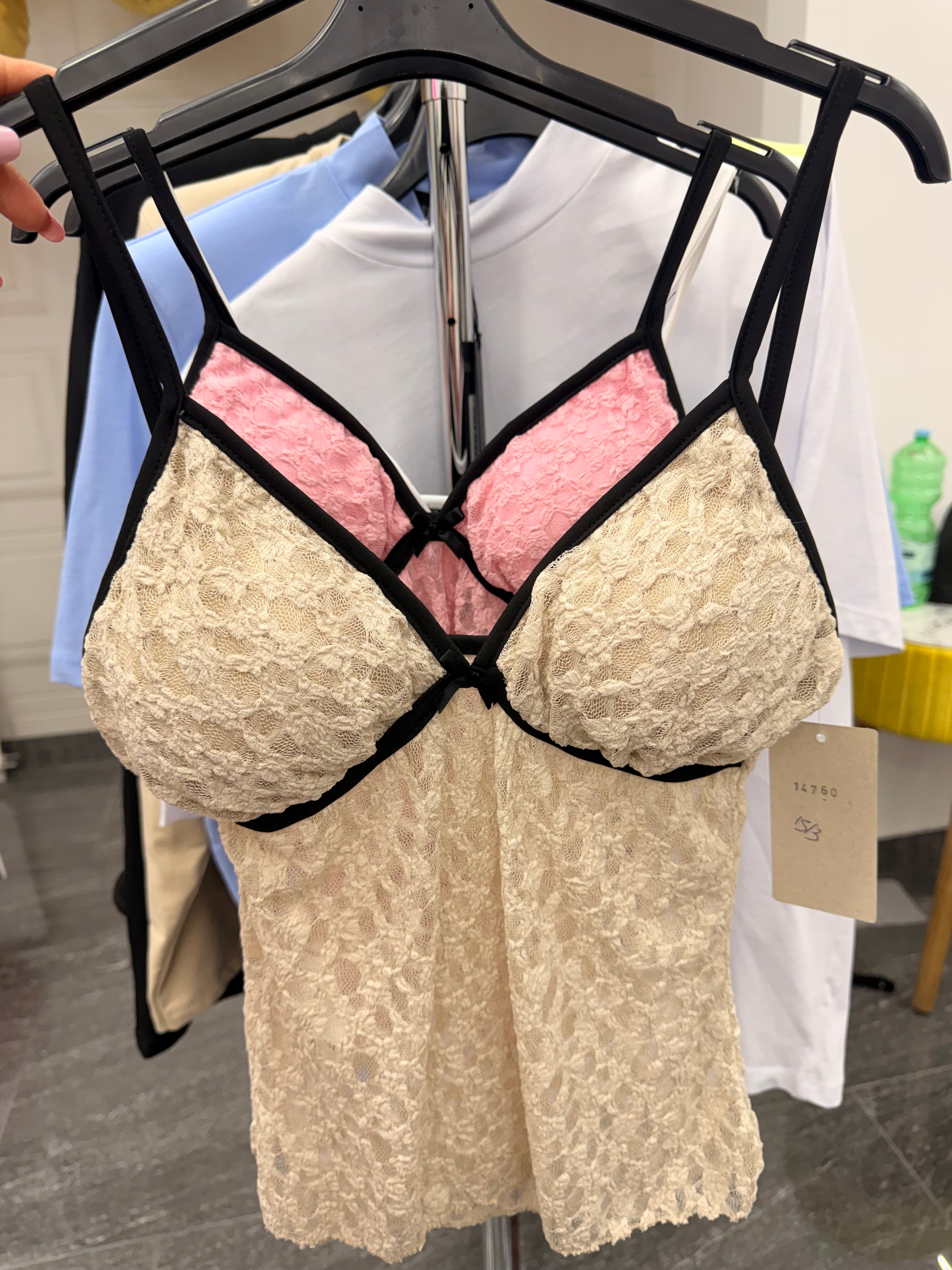 Top in pizzo Kendall
