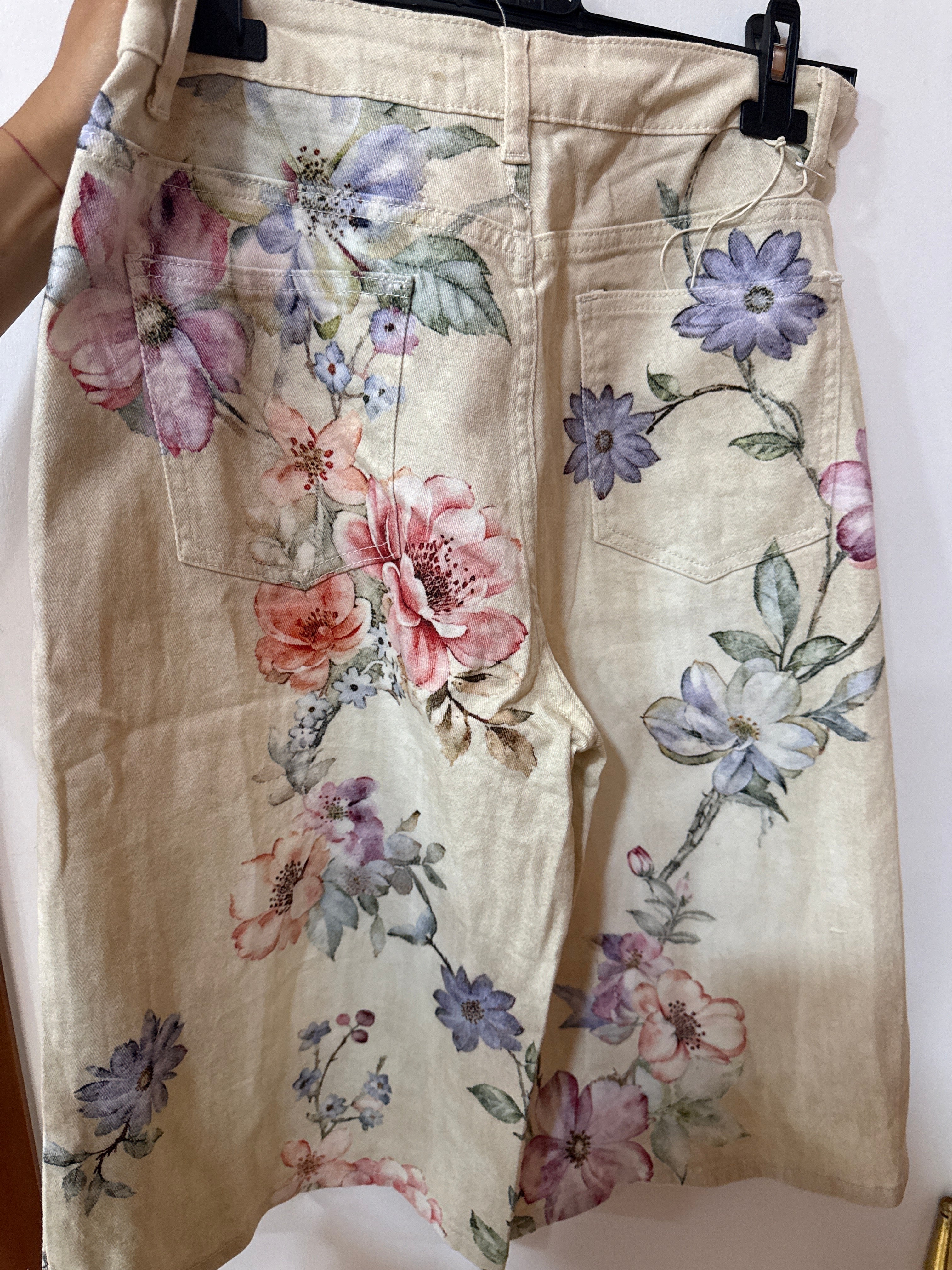 Bermuda in jeans flowers