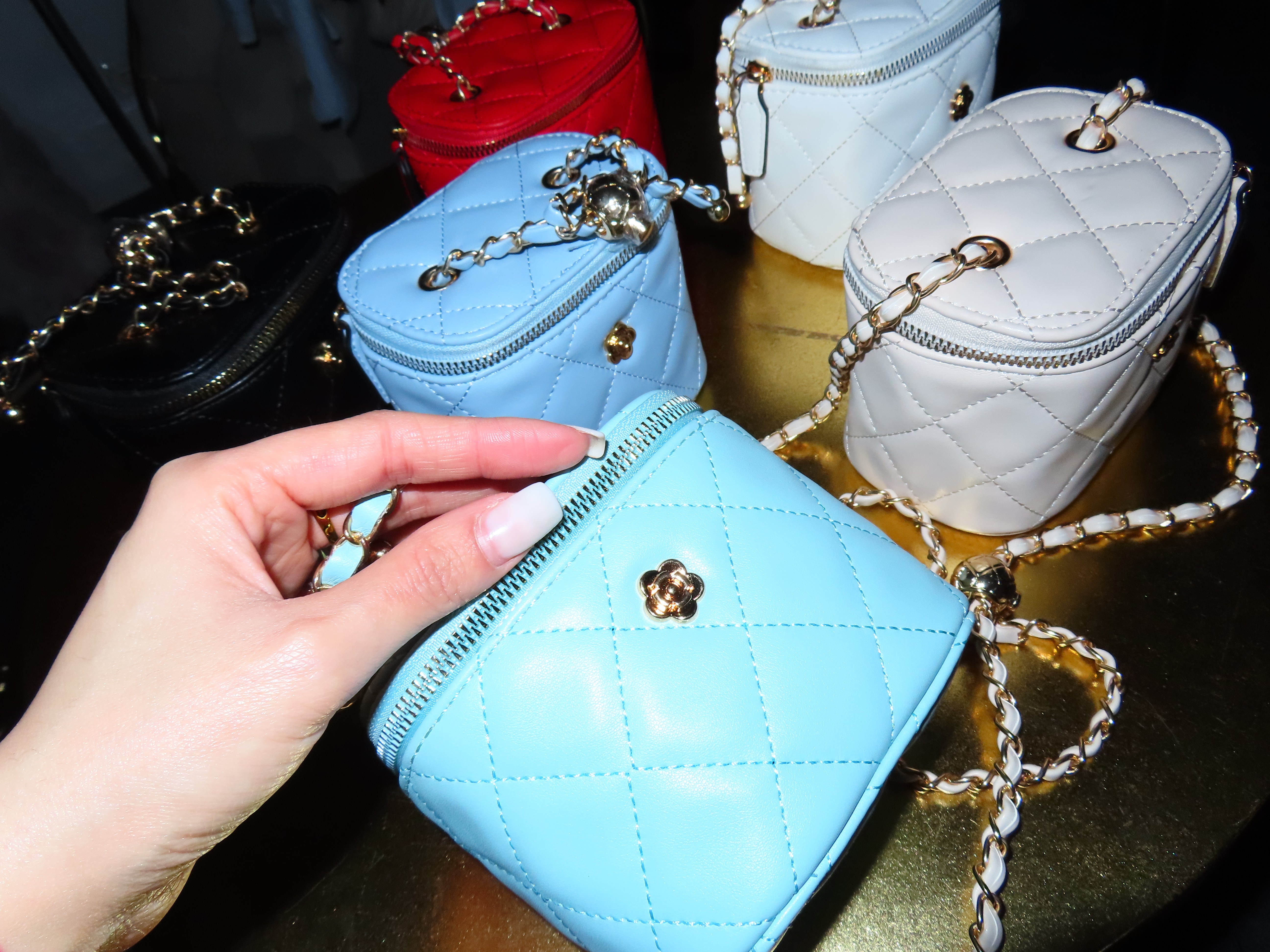 Bag a bauletto con catena Vanitosa