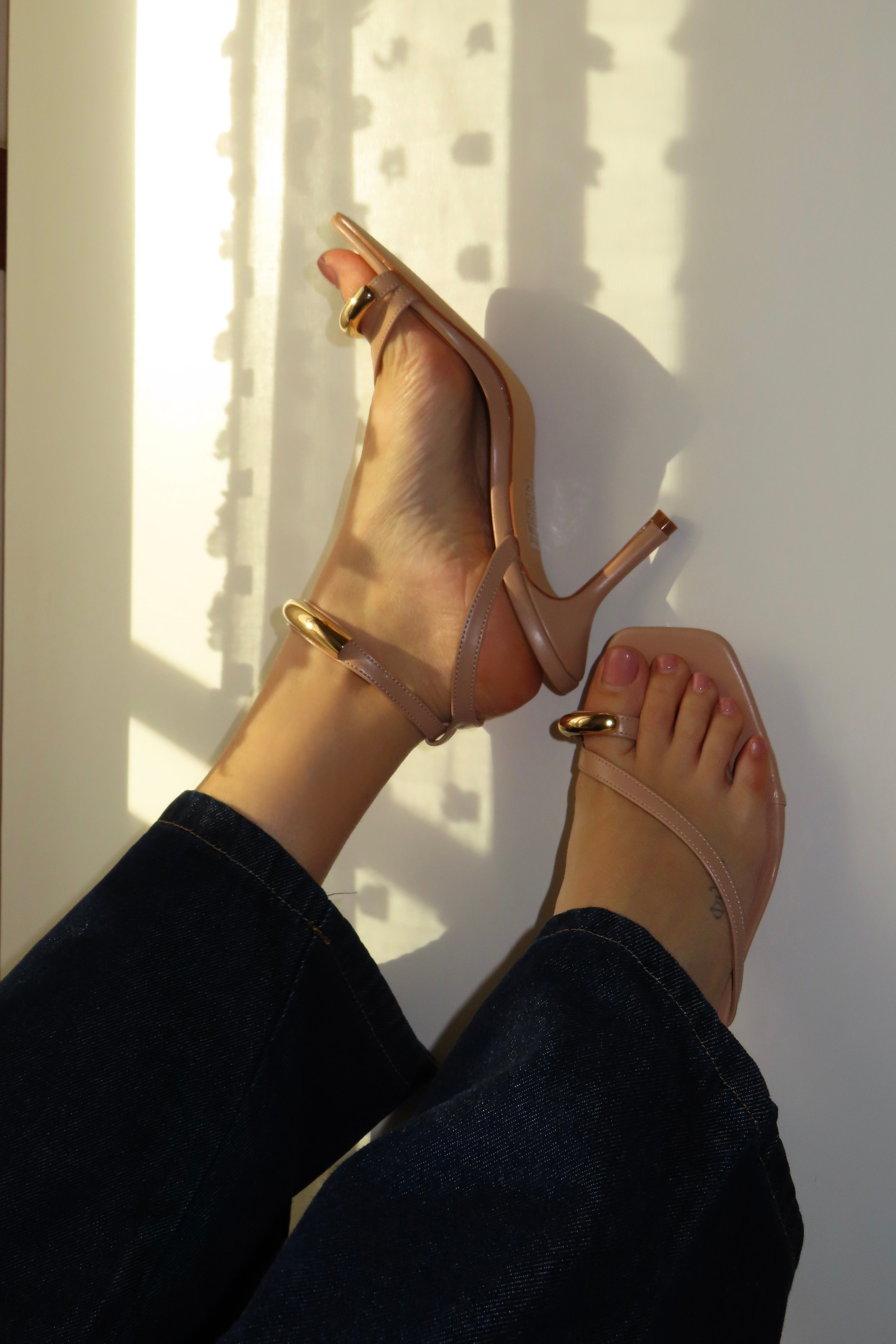 Scarpa tacco con anello