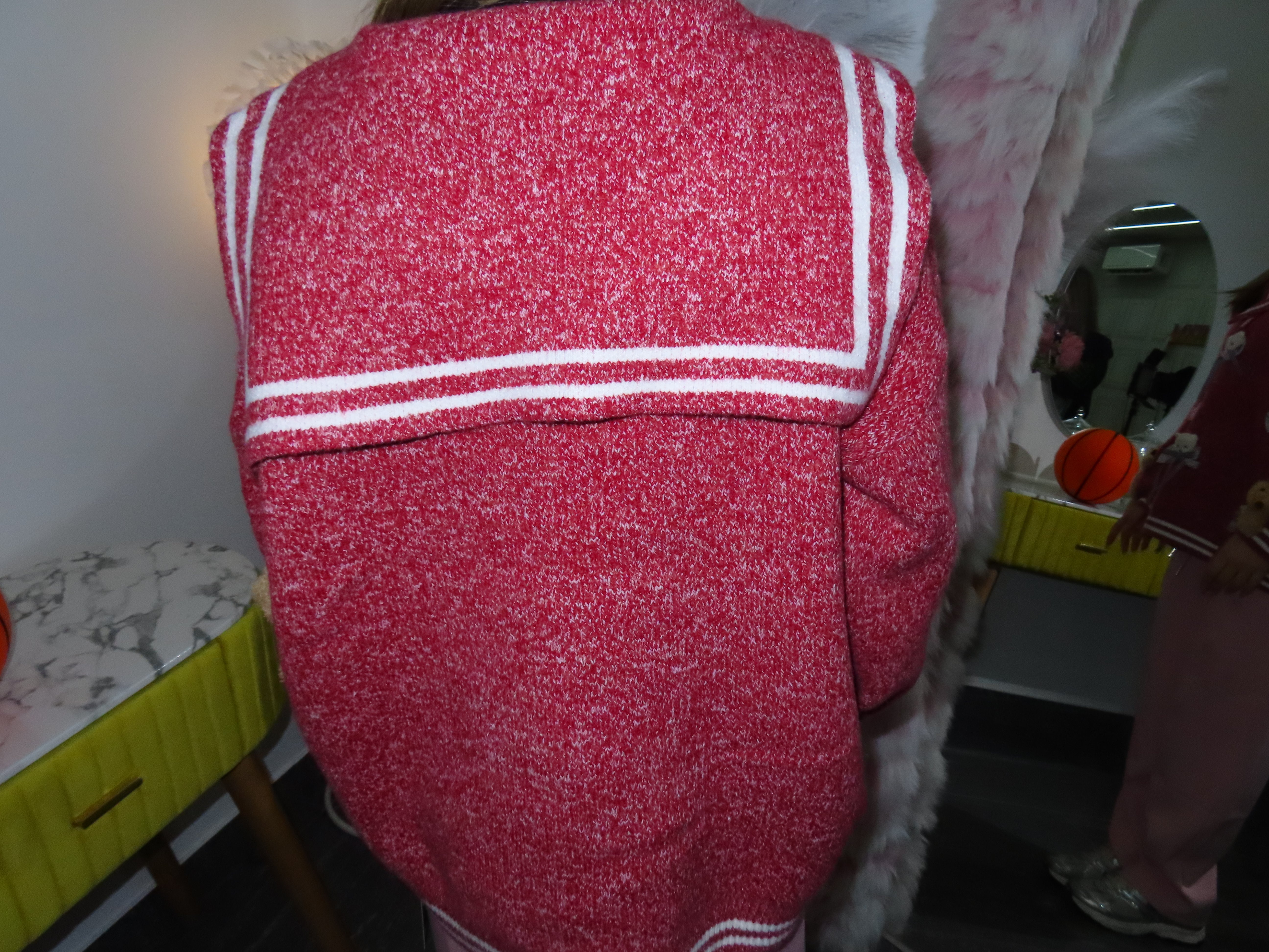 Maglione burgundy con peluche