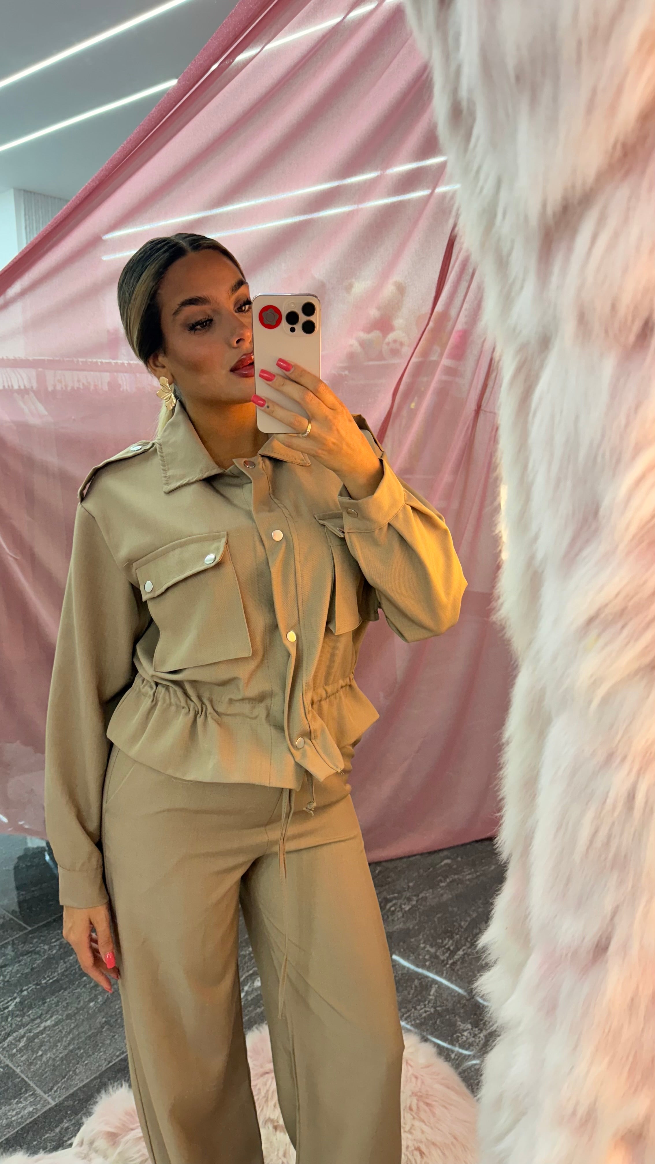 Set button up