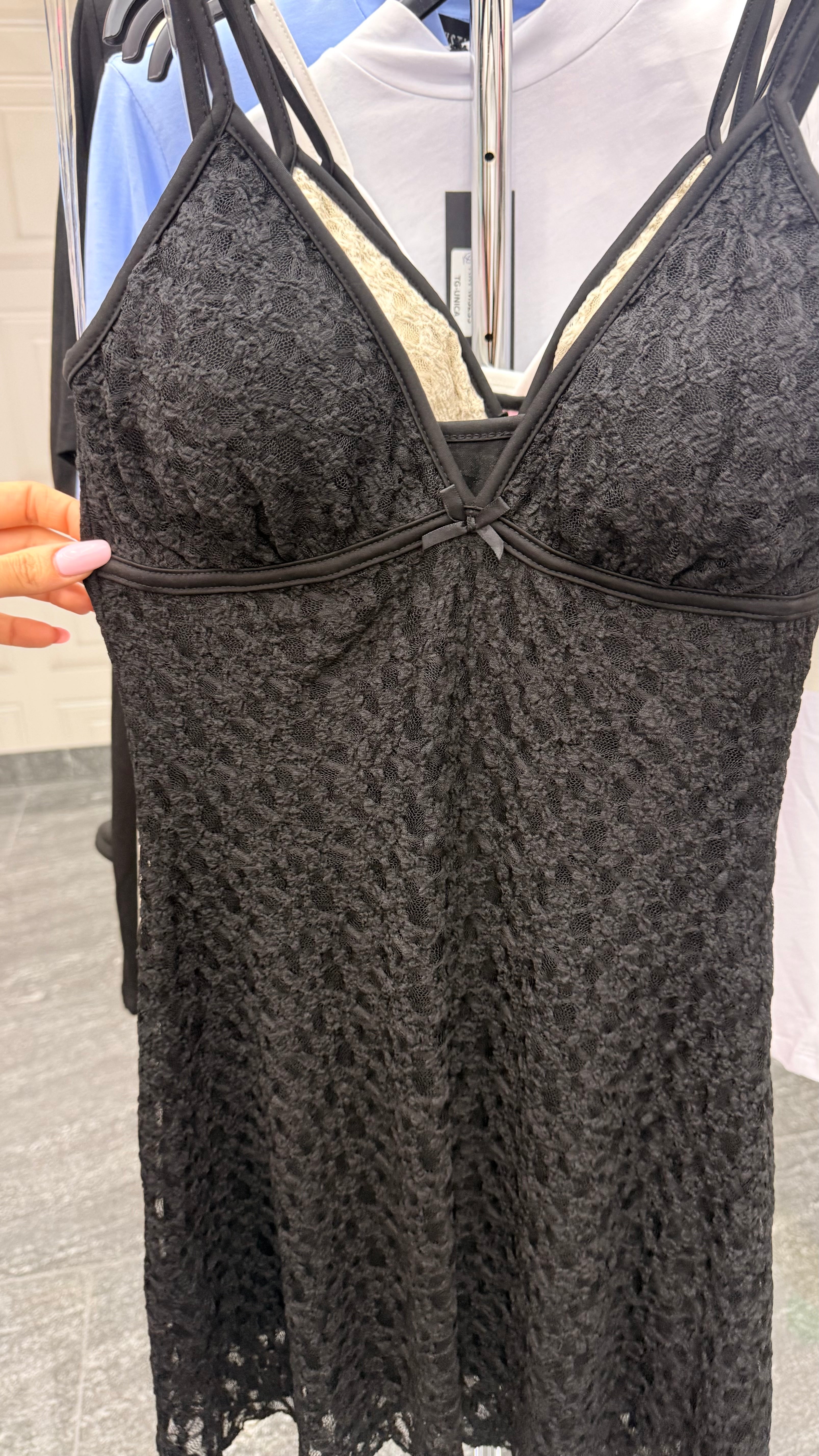 Dress in pizzo Amanda