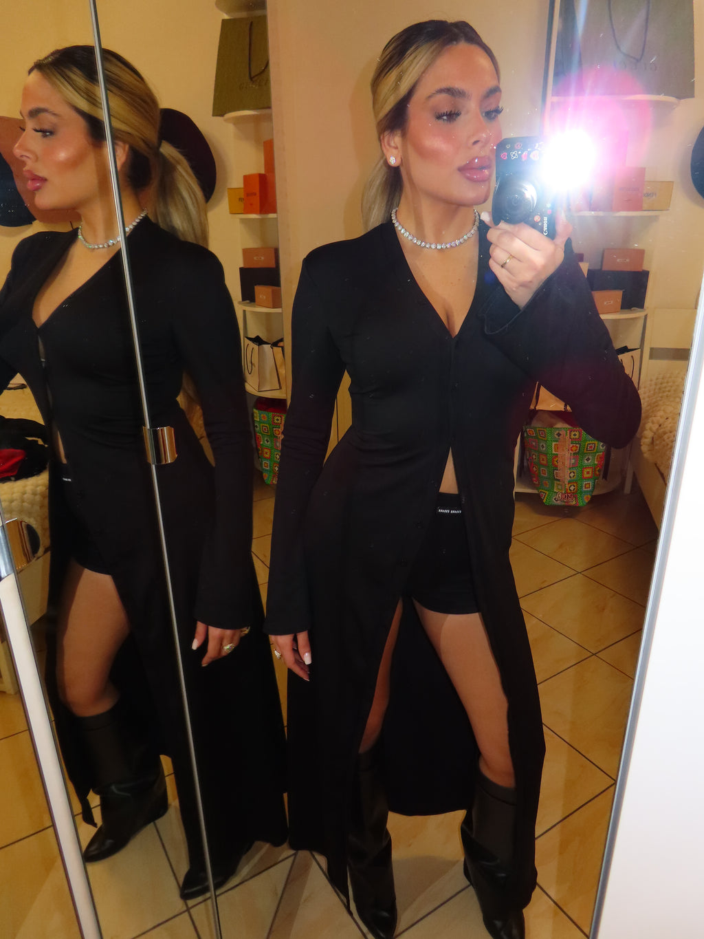 Dress Gala con bottoncino, spallina e manica a imbuto