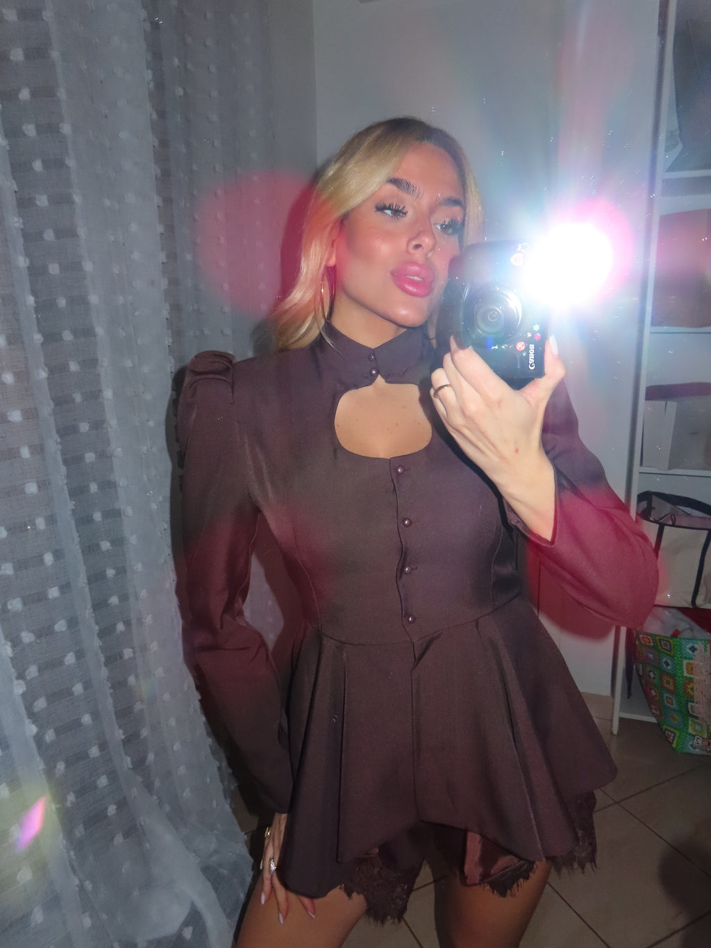 Completo maglia con spalline e pantaloncino in pizzo