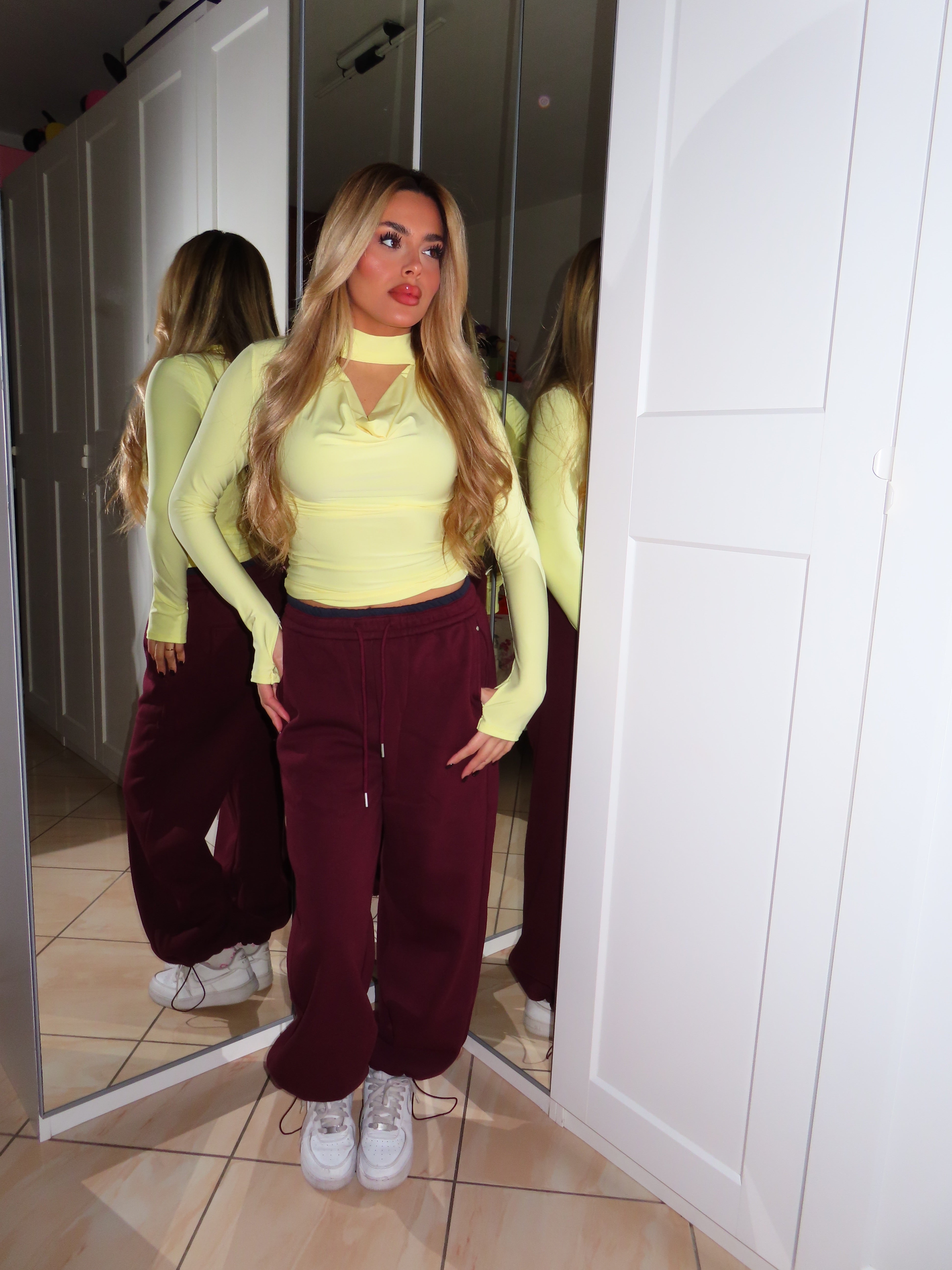 Maglia scollo pendente in Lycra