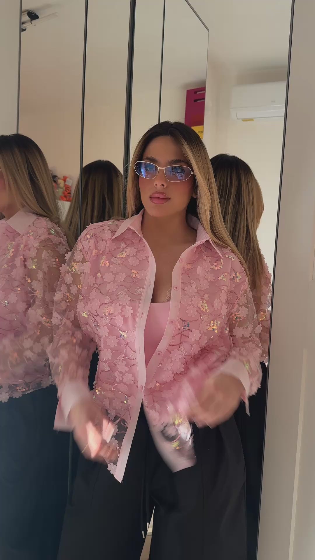 Camicia semitrasparente con fiori e paiette Fascino Rosa