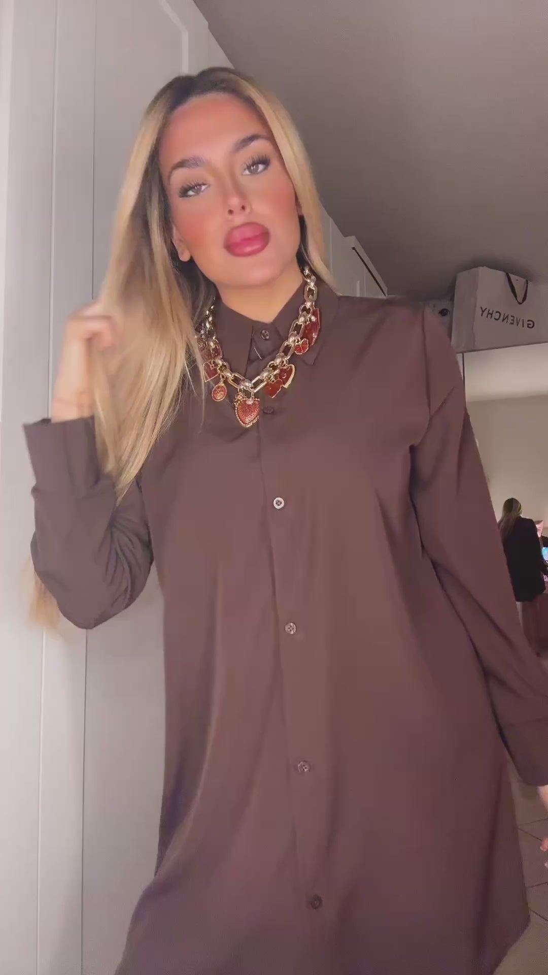 Camicia lunga con bottoncini